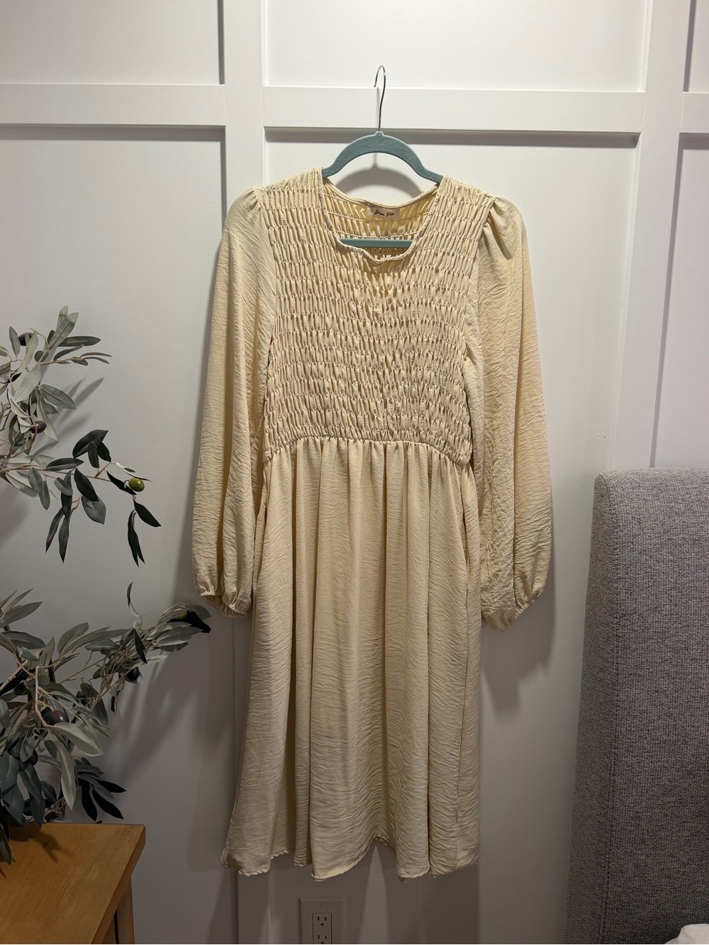 Pink blush maternity Cream Smocked Long-Sleeve Midi Dress
